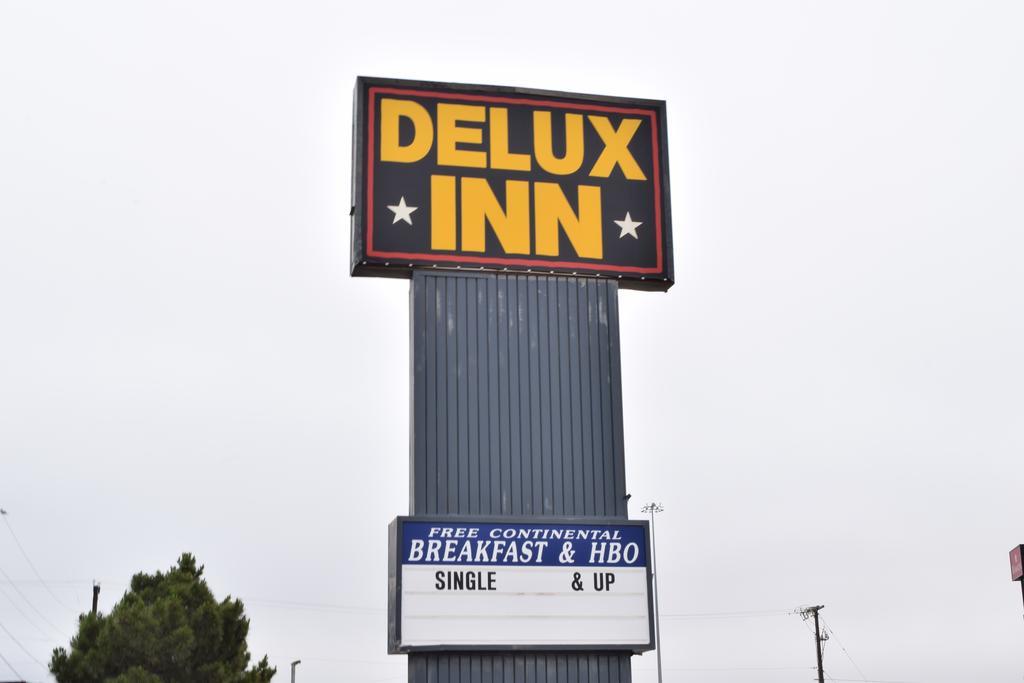 Delux Inn Odessa Buitenkant foto